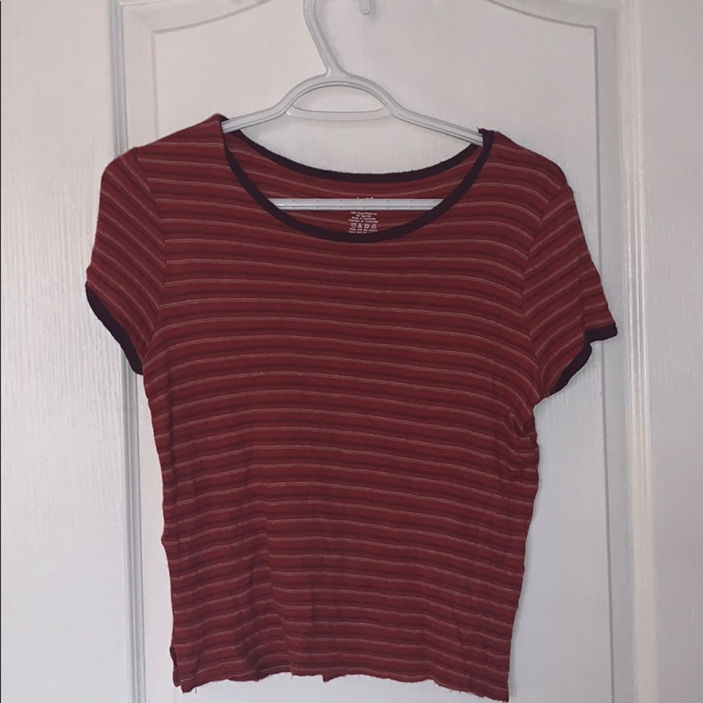 2 crop tops
